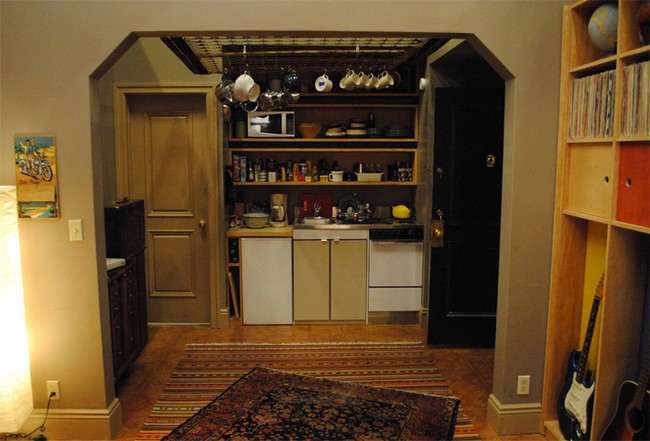 studio-apartment-from-hbo-girls-5