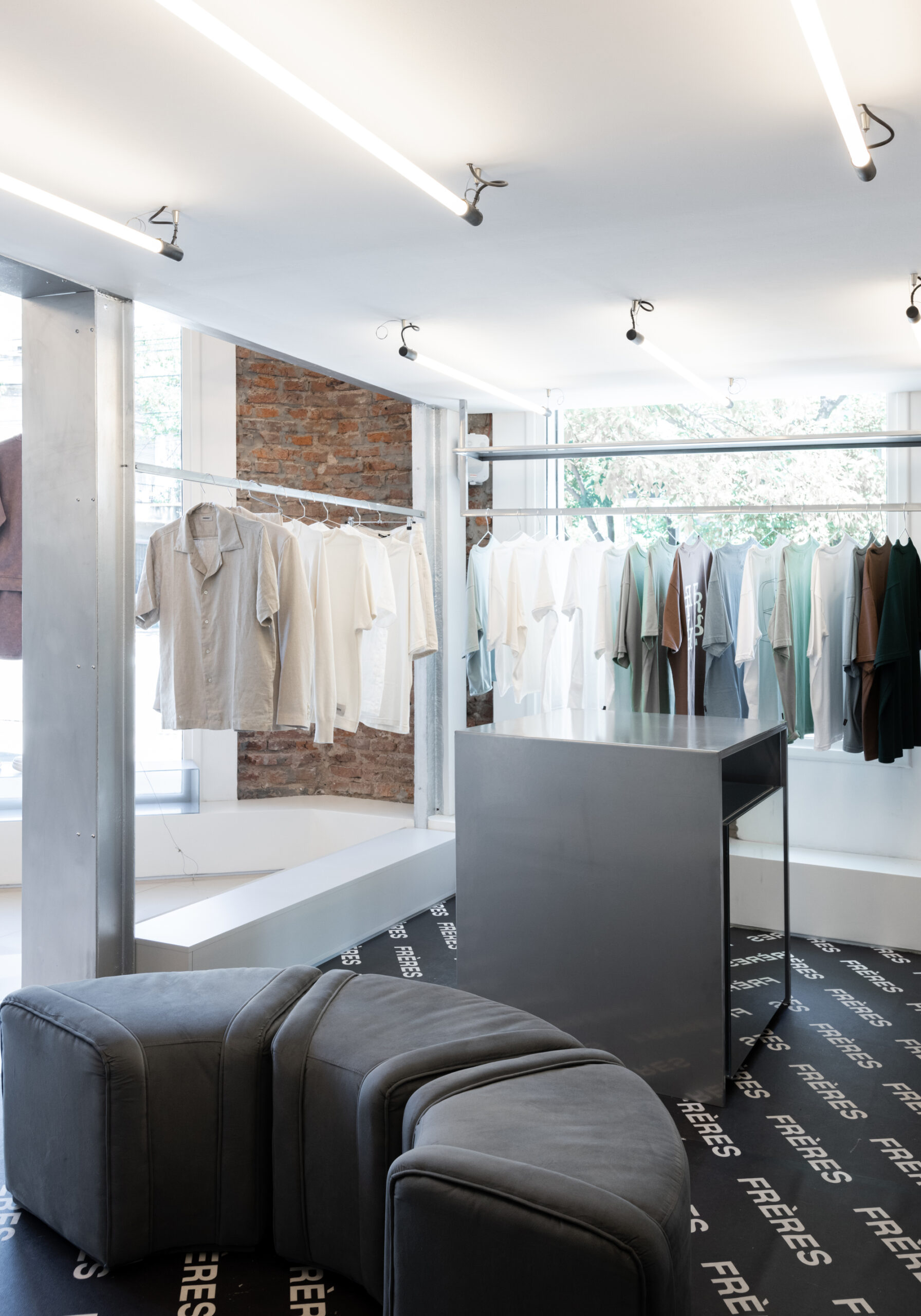 Freres II by Bali Studio 4
