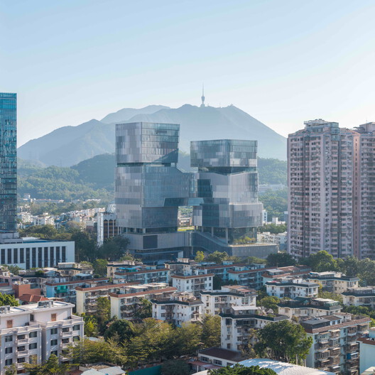 뤄후 도서관 및 청소년활동센터, 유리 파사드 디테일