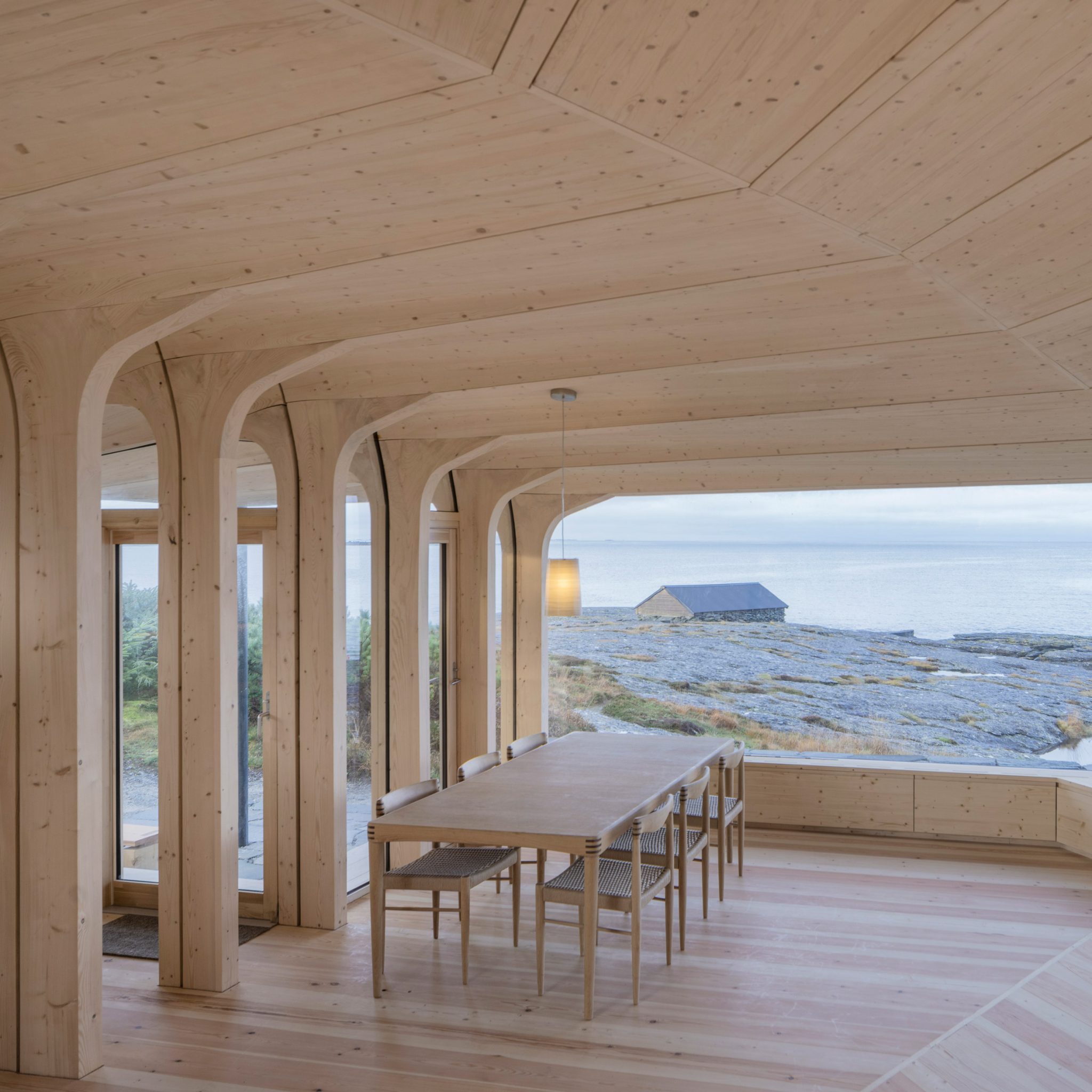 Cabin Sande 내부 목구조