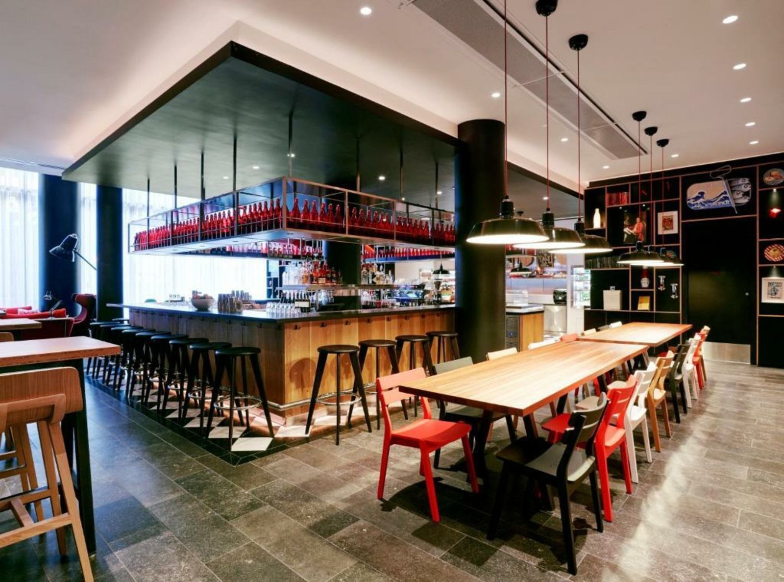 Long communal table at canteenM, citizenM Washington DC Capitol