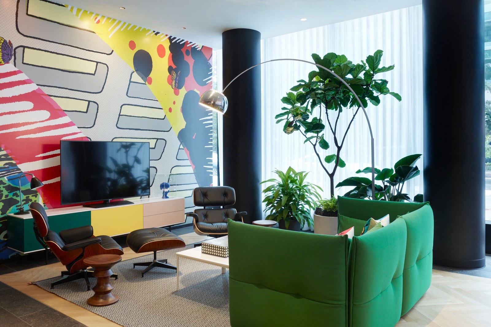 Eames lounge chair corner with mural at citizenM Washington DC Capitol