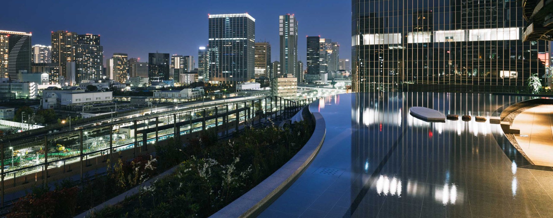 Tsukimi Terrace reflecting pool at night