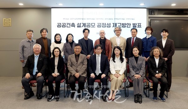 우리는 왜 영상을 찍었나? – 끝나지 않을 이야기를 지금 시작하는 이유