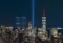 9·11 25주기, 드론쇼로 되살아난 Twin Towers