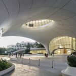 천창 아래 진입 광장, Lucas Museum of Narrative Art